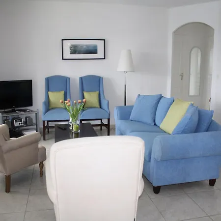 Modern In Camplong With Private Pool Félines-Minervois