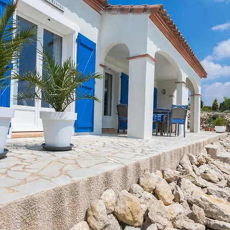 Modern In Camplong With Private Pool