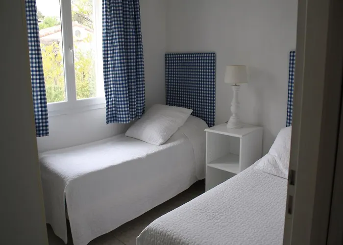 Modern In Camplong With Private Pool Félines-Minervois