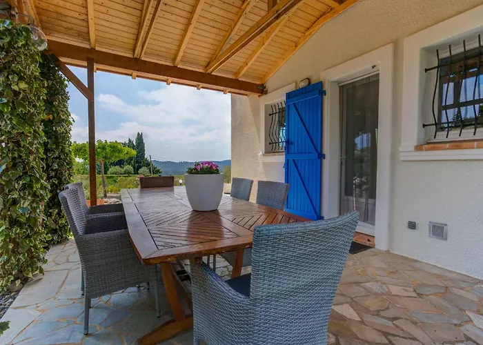 Modern In Camplong With Private Pool *