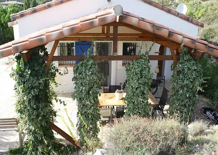Villa Modern In Camplong With Private Pool